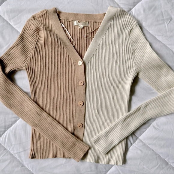 Sweater - Picture 1 of 2